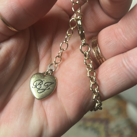 Betsey Johnson Surfmaid Iridescent Scallop Shell Clam Pearl AB Lucite Necklace - Picture 6 of 7